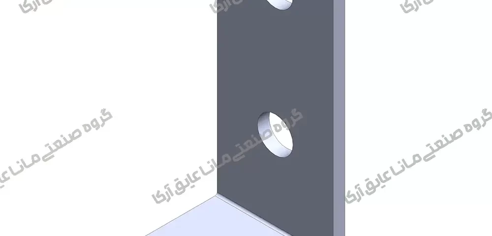 تصویر نزدیک از ال سه سوراخ فولادی در یک پروژه ساختمانی